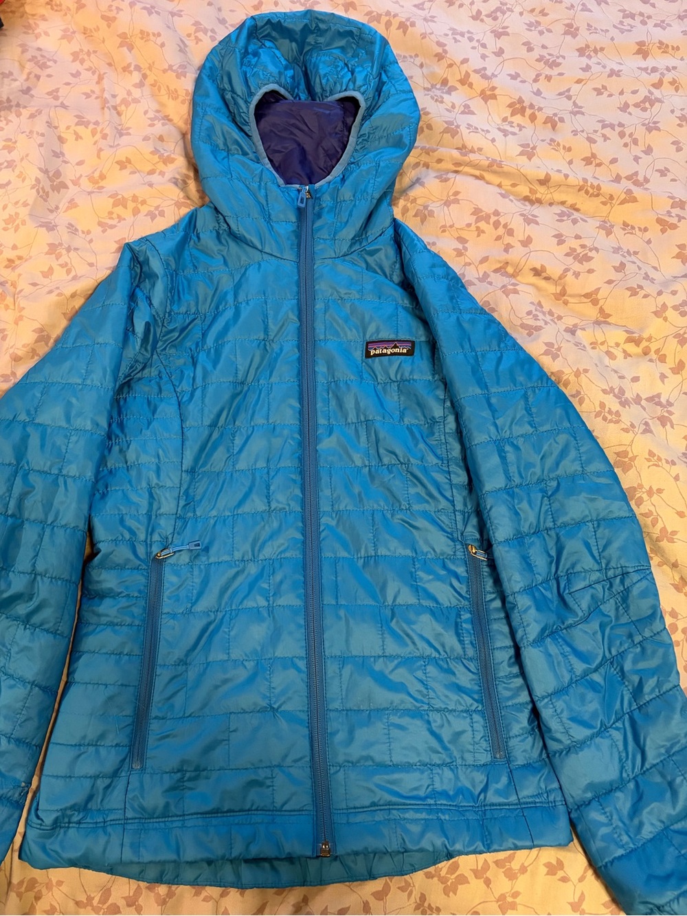 Patagonia Teal Blue Quilted Hooded Jacket